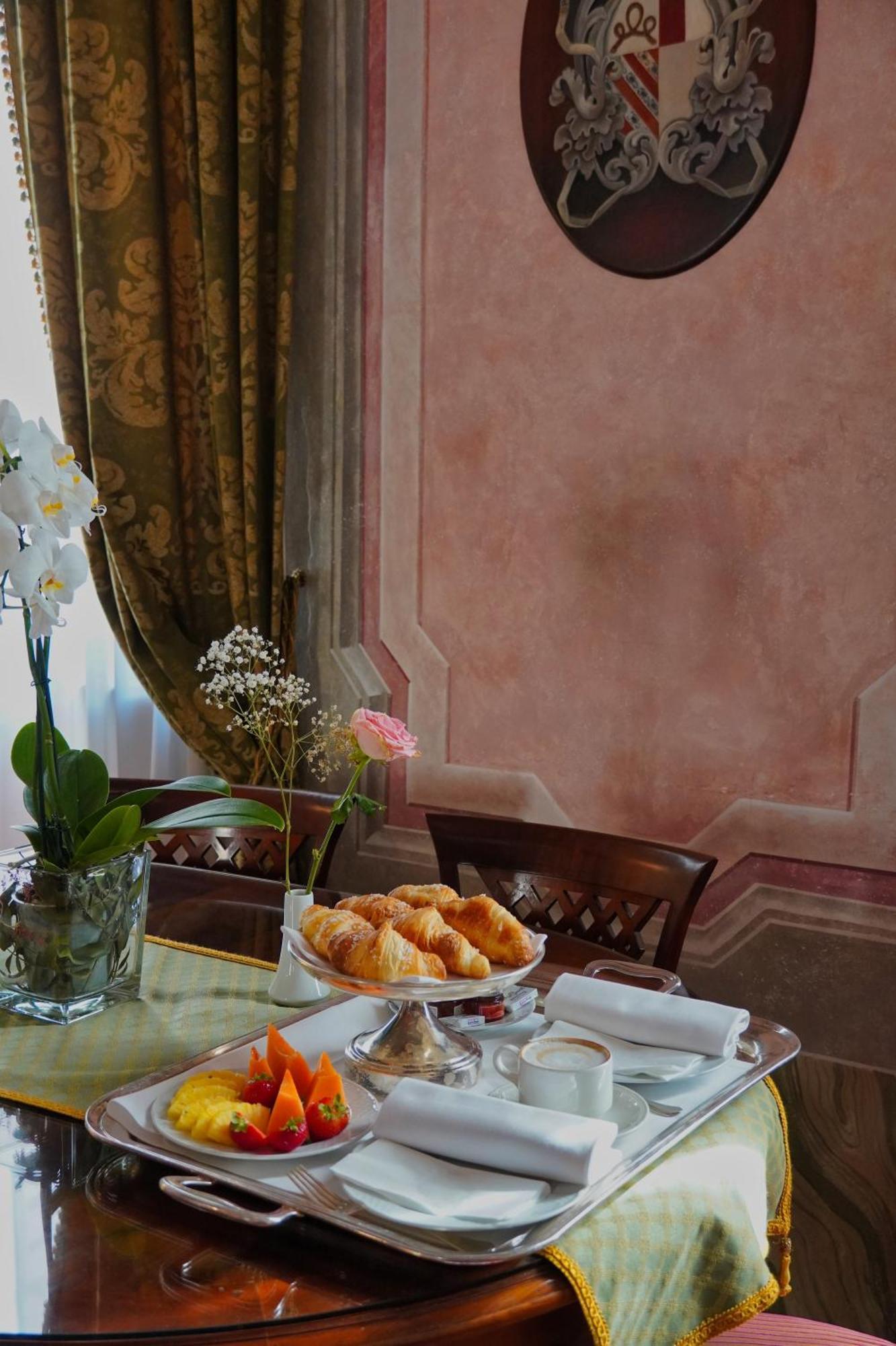 Castelbrando Hotel Cison di Valmarino Buitenkant foto