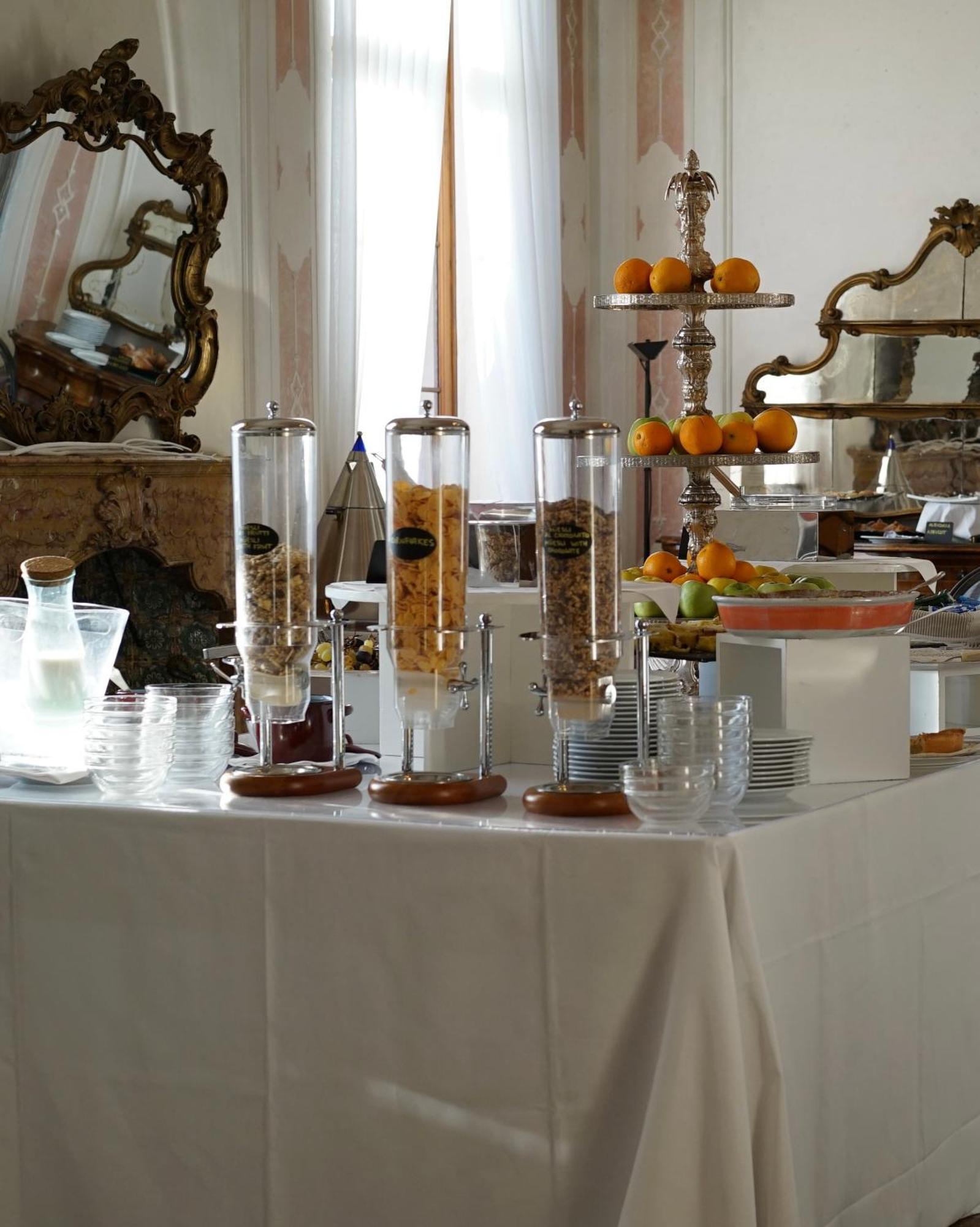 Castelbrando Hotel Cison di Valmarino Buitenkant foto