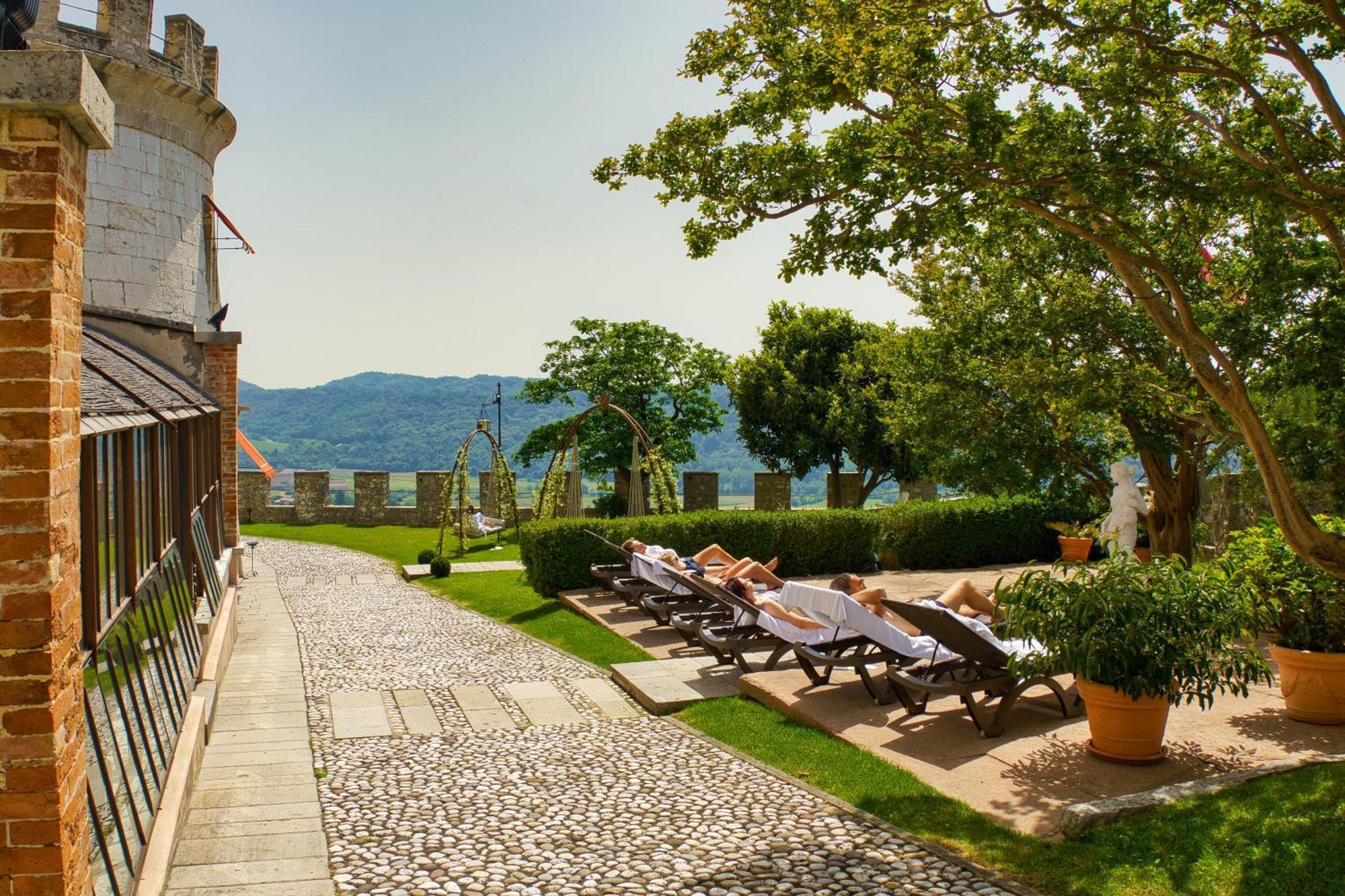 Castelbrando Hotel Cison di Valmarino Buitenkant foto