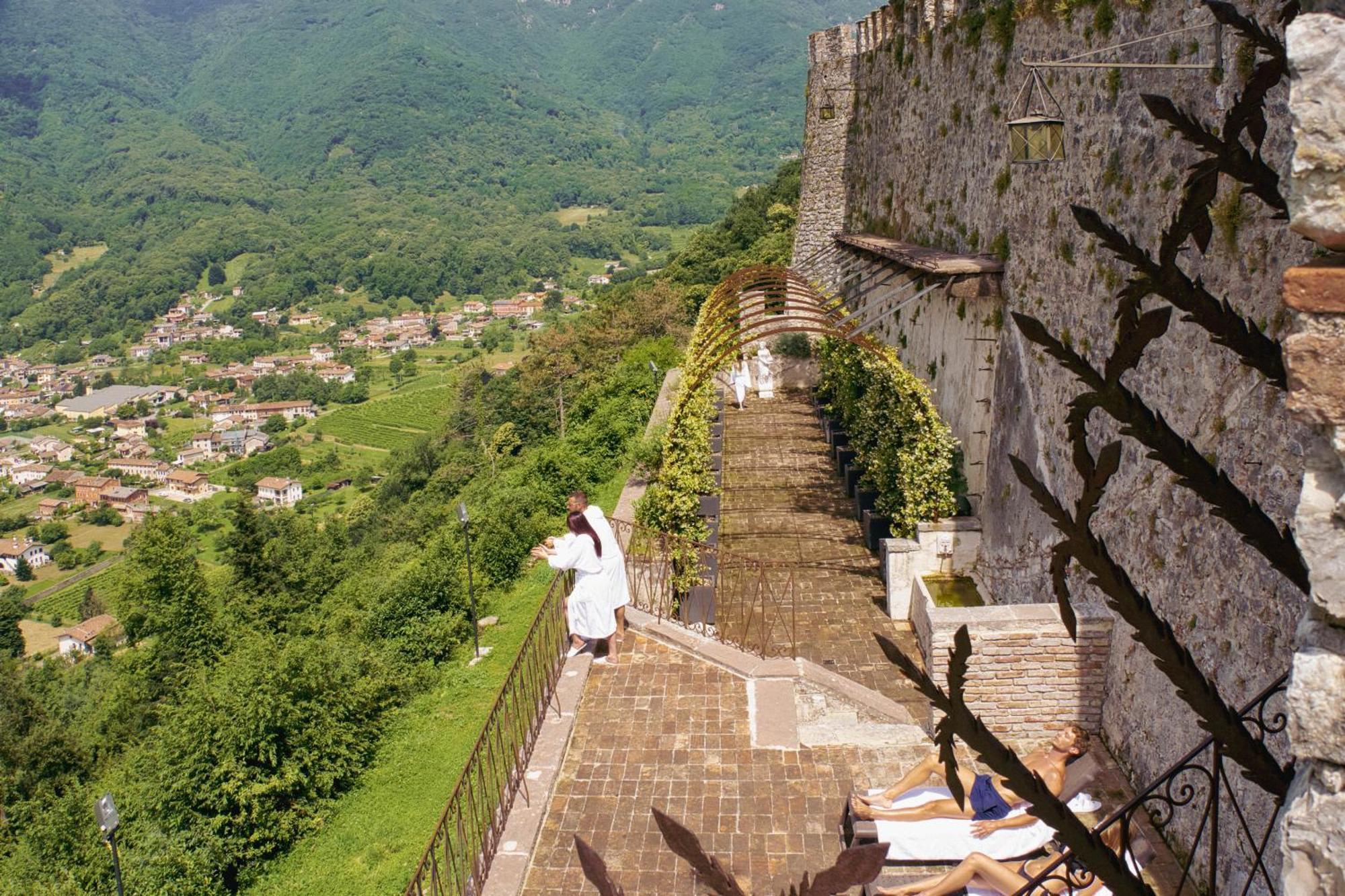 Castelbrando Hotel Cison di Valmarino Buitenkant foto