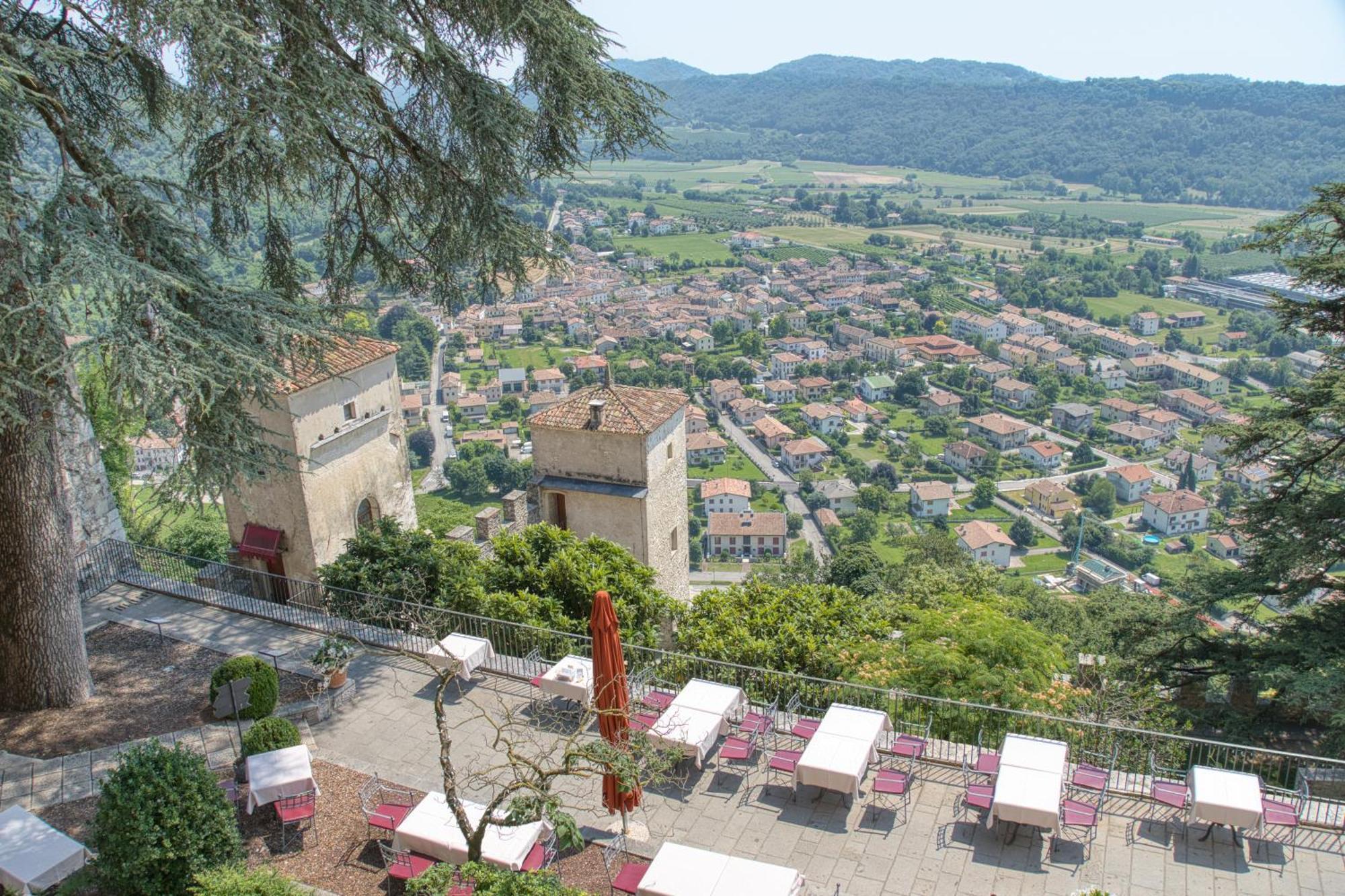 Castelbrando Hotel Cison di Valmarino Buitenkant foto