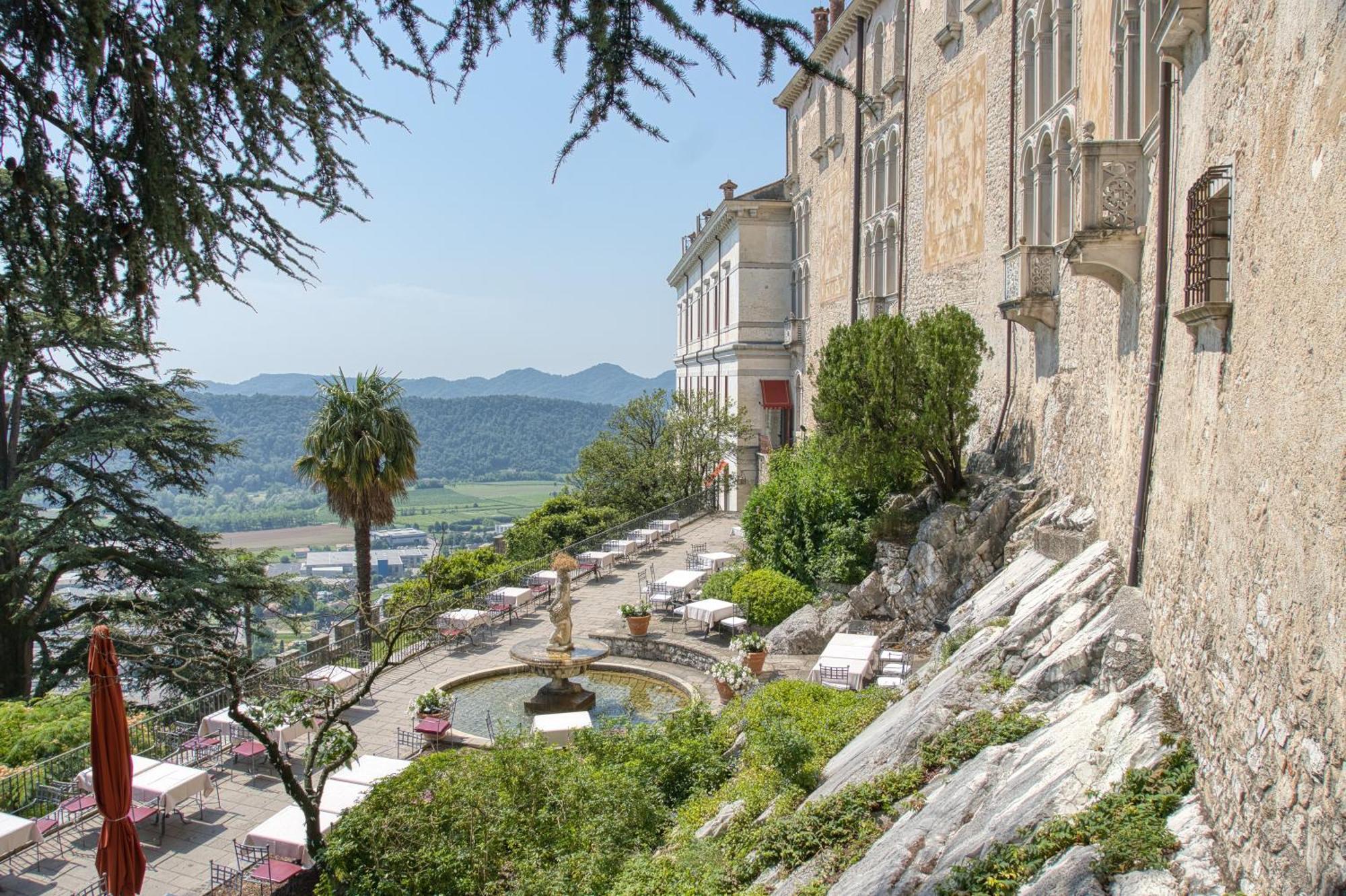 Castelbrando Hotel Cison di Valmarino Buitenkant foto